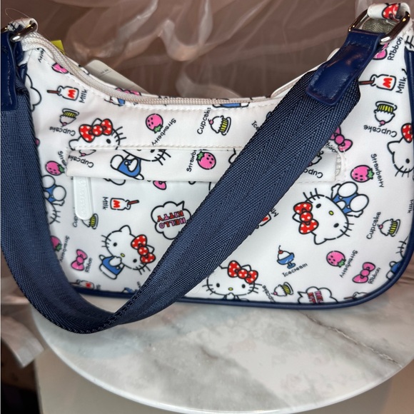 ZGO X Sanrio Tidecolor Cute Hello Kitty Printed Shoulder Bag - Picture 3 of 4